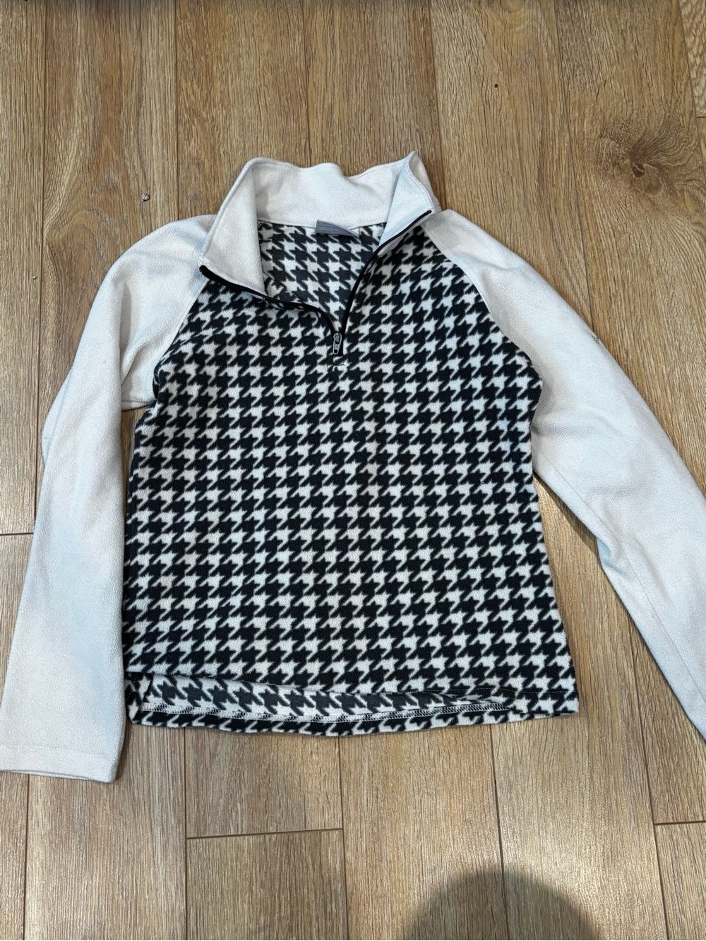 Columbia Black & White Houndstooth Quarter-Zip Pullover